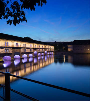 Philips illumina la Grand Île a Strasburgo creando straordinari effetti di illuminazione