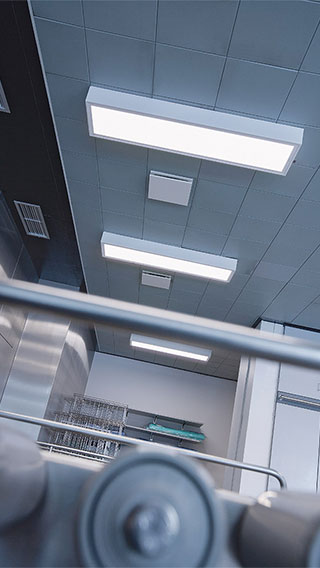 Illuminazione a incasso per la sanità, fornita da Philips Lighting, utilizzata all'Ospedale di Holbaek, in Danimarca 
