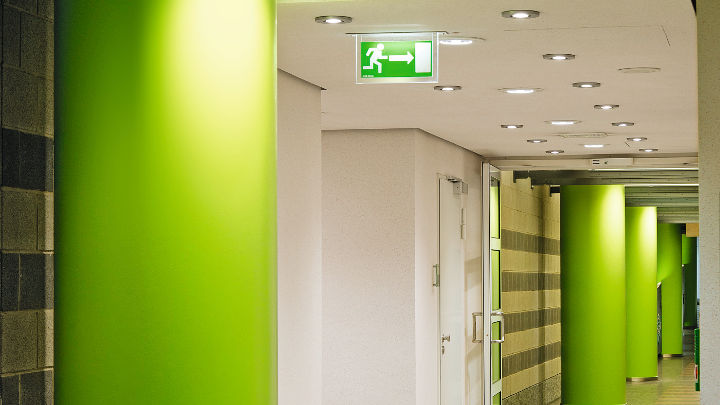  Illuminazione per uffici di Philips nei corridoi di Provinzial Rheinland Versicherung AG