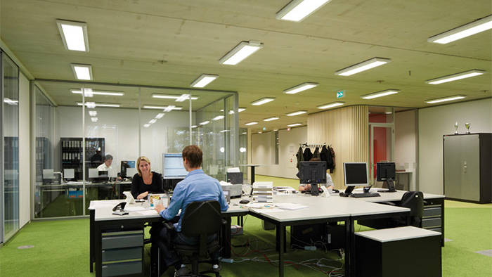 L'illuminazione commerciale di Philips illumina questo ufficio del Venco Campus