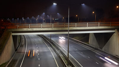 Autostrada A5, a Tamworth, illuminata con le soluzioni a LED di Philips