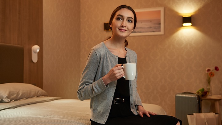 Illuminazione per hotel: RoomFlex di Philips Lighting adatta l'illuminazione ai tuoi ospiti o agli inservienti.