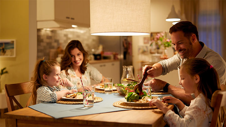 Luce bianca da calda a fredda - Philips Wi-Fi LED WiZ Connected