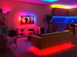 Esempio di una stanza con prodotti Philips Smart Lighting utilizzati per creare un'atmosfera adeguata