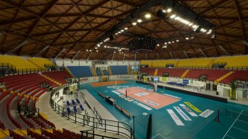 Scopri come Philips Lighting ha implementato una soluzione innovativa per migliorare la fan experience e la fruizione del Palazzetto dello Sport di Monza, diminuendo i costi energetici. Scopri come Philips Lighting ha implementato una soluzione innovativa per migliorare la fan experience e la fruizione del Palazzetto dello Sport di Monza, diminuendo i costi energetici.